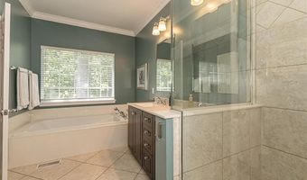 414 Arbor Glen Dr, Ballwin, MO 63021