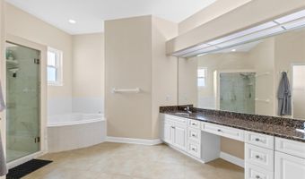 683 OAK HOLLOW Way, Altamonte Springs, FL 32714