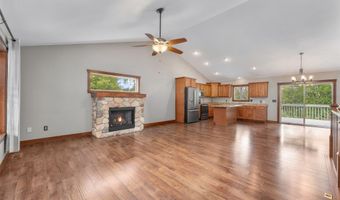 2544 Avery Ln, Altoona, WI 54720