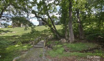 33 Stone House Rd, Arden, NC 28704