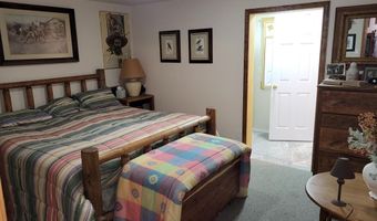 10 Badger Hollow Rd, Cascade, ID 83611