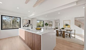 9200 CEDAR Ln, Bethesda, MD 20814