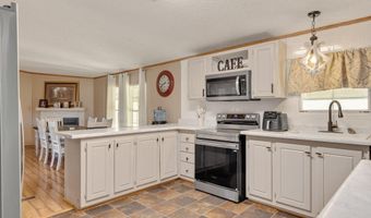1027 Anne Dr, Arnaudville, LA 70512