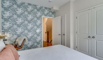 944 N COLUMBUS St, Alexandria, VA 22314