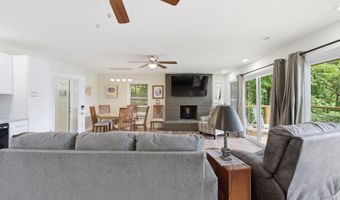 22125 Driftwood Ln, Abingdon, VA 24211