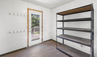 164 7th St, Bangor, ME 04401