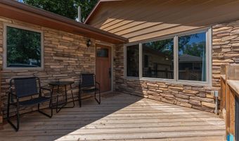201 S 5th Ave, Brandon, SD 57005