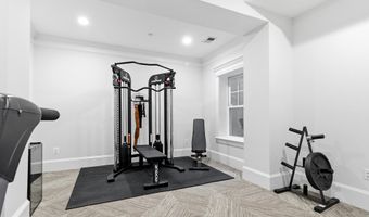 7527 WESTFIELD Dr, Bethesda, MD 20817