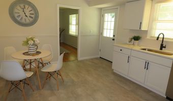863 YORKLYN Rd, Hockessin, DE 19707