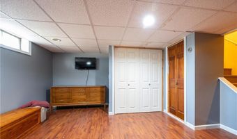 34 Dearborn Dr, East Providence, RI 02915