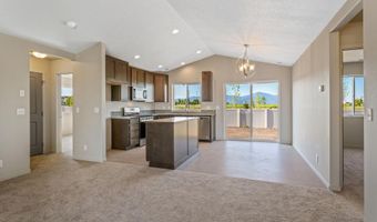 153 S TREELINE St, Airway Heights, WA 99001