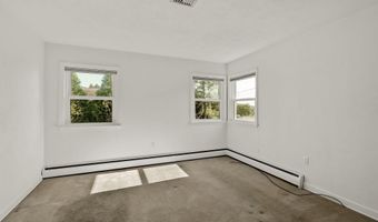 31 SPRINGCREST Dr, Akron, PA 17501