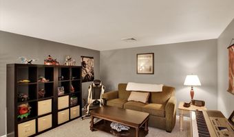 6765 WINDERMERE Ct, Allentown, PA 18104
