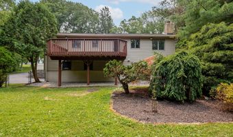 13 Birch Rd, Danbury, CT 06811
