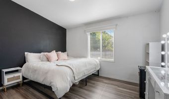 308 E HUMBOLDT St, Bingen, WA 98605