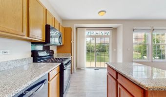 1 Clara Ct, Algonquin, IL 60102