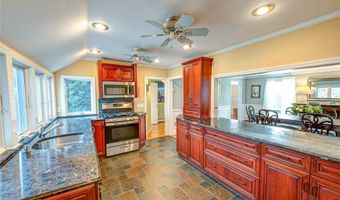 178 S Bayview Ave, Amityville, NY 11701