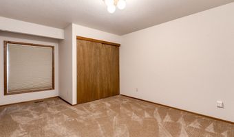 15995 NE EILERS Rd, Aurora, OR 97002
