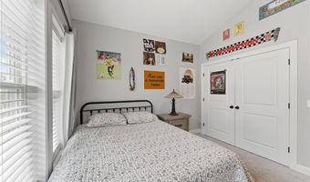46 Somerset Cir, North Kingstown, RI 02852