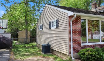 1317 FITZWATERTOWN Rd, Abington, PA 19001