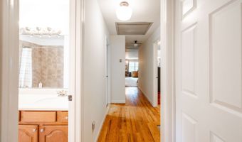 17 Hoyt Rd, Bethel, CT 06801