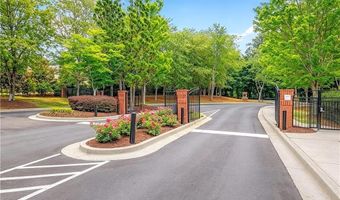 5106 Woodland Ln, Alpharetta, GA 30009