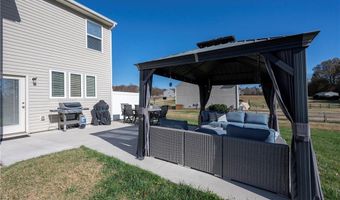 112 Scotch Moss Dr, Advance, NC 27006