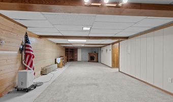 630 W CAPITOL Dr, Appleton, WI 54911