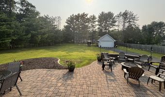 3167 LAKEVIEW Dr, Suamico, WI 54173