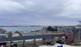 443 Shore Rd, Bourne, MA 02532