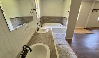 142 RUTH CARVER Dr, Baskin, LA 71219