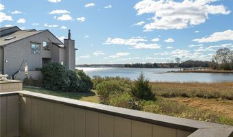 255 Fishing Cove Rd, North Kingstown, RI 02852