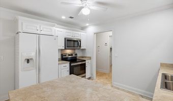 203 Edgewater Branch Dr, Brandon, MS 39042