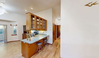 1389 GLENWOOD Dr, Brookings, OR 97415