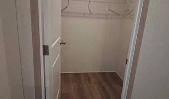 328 W. 53rd St 17, Anderson, IN 46013