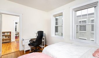 1564 Commonwealth Ave 16, Boston, MA 02135