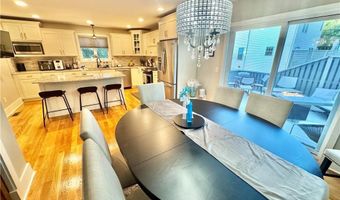 20 Robert Ave, Warwick, RI 02818