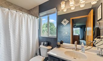 2914 SW Glenbrooke Blvd, Ankeny, IA 50023