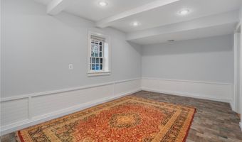 31 Bridge St B, Newport, RI 02840