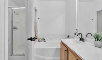 7709 Himalayas Ave 201, Las Vegas, NV 89128