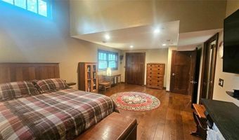 1912 S Oak Knoll Dr NE, Alexandria, MN 56308