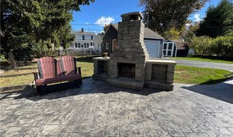 1214 Chestnut Dr, Ashtabula, OH 44004