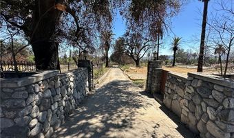 416 E Altadena Dr, Altadena, CA 91001