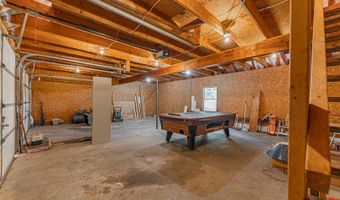 102 S Oak St, Arrowsmith, IL 61722
