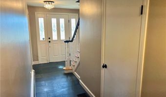 45 Rosemary St, Cranston, RI 02920