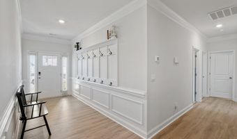 6015 Thicket Ln, Boiling Springs, SC 29316