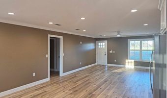 327 Woodlawn Church Rd, Baxley, GA 31513