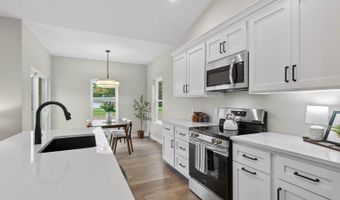 4510 Ridgeview Ln, Wisconsin Rapids, WI 54494