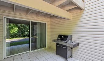 502 Oak Ridge Trails Ct, Ballwin, MO 63021