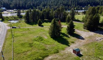 16 Smiths Ferry Dr, Cascade, ID 83611